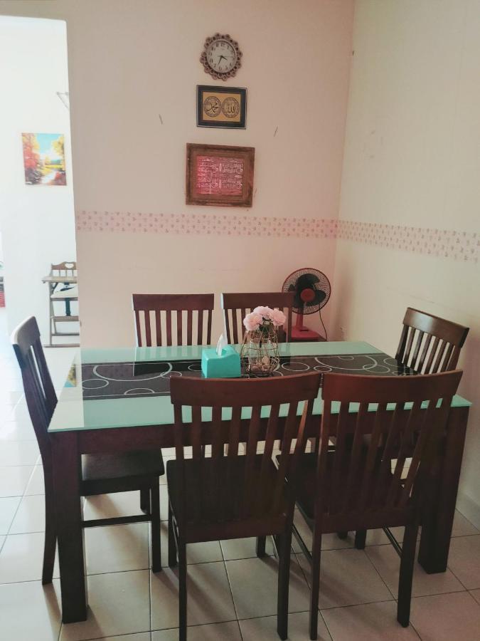Hanaa Homestay Meru Ipoh Exterior photo