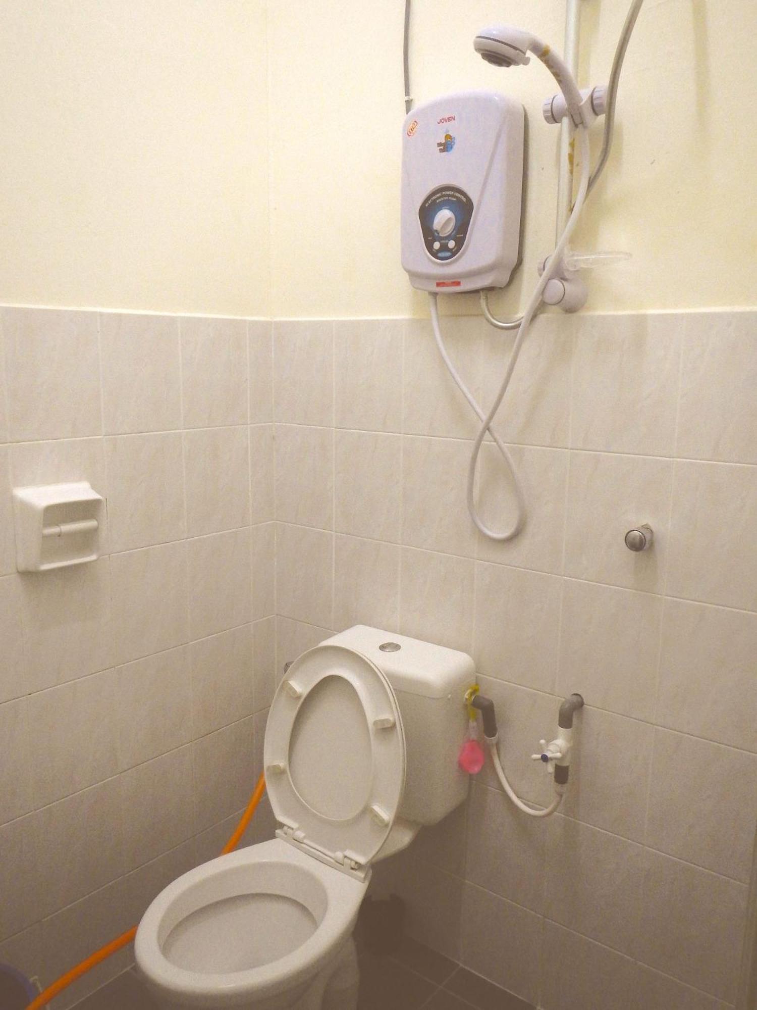 Hanaa Homestay Meru Ipoh Exterior photo